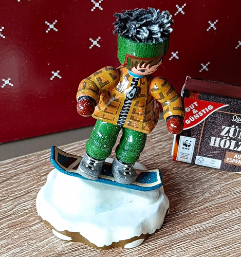Hubrig volkskunst holzfigur - volkskunst,