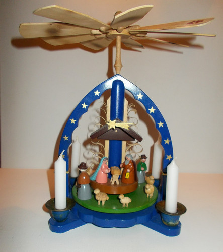 Weihnachts pyramide krippe - weihnachts-pyramide,