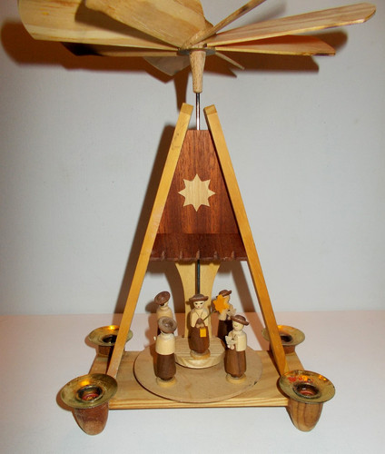 Weihnachts pyramide kurrende - weihnachts-pyramide,