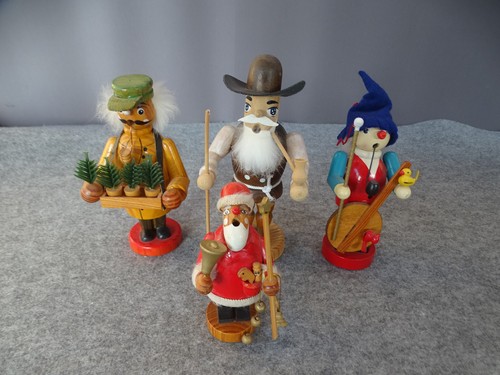 Alte holzfigur - 4x,