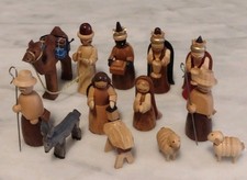 13 Krippenfiguren bemalt