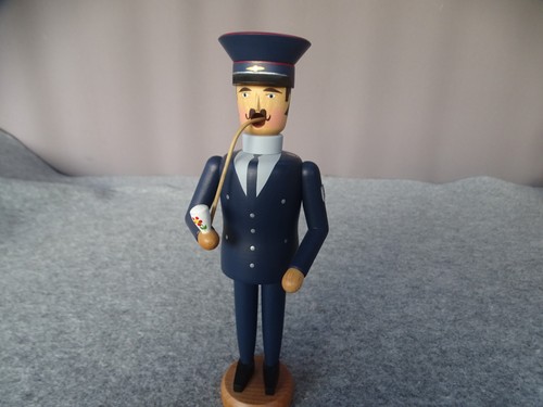 Alte holzfigur - alte,