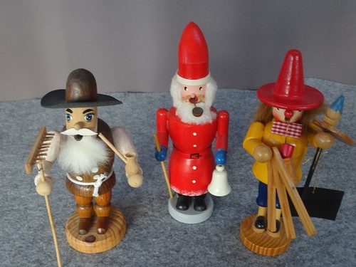Alte holzfigur - 3x,